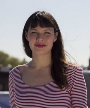 Nina Segal: Az &eacute;jszak&aacute;ban - felolvas&oacute;sz&iacute;nh&aacute;zi esem&eacute;ny zongor&aacute;val